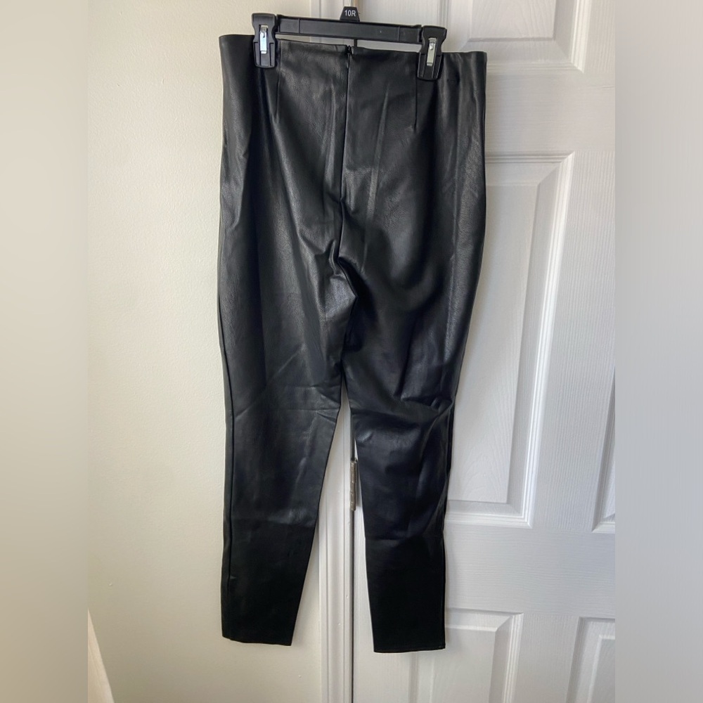 Paige Kiana vegan leather leggings size medium new - Picture 4 of 7